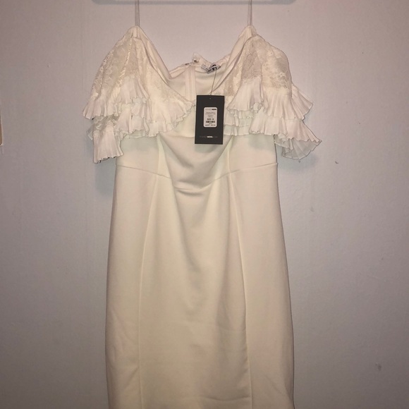 White off shoulder party dress - Picture 2 of 7